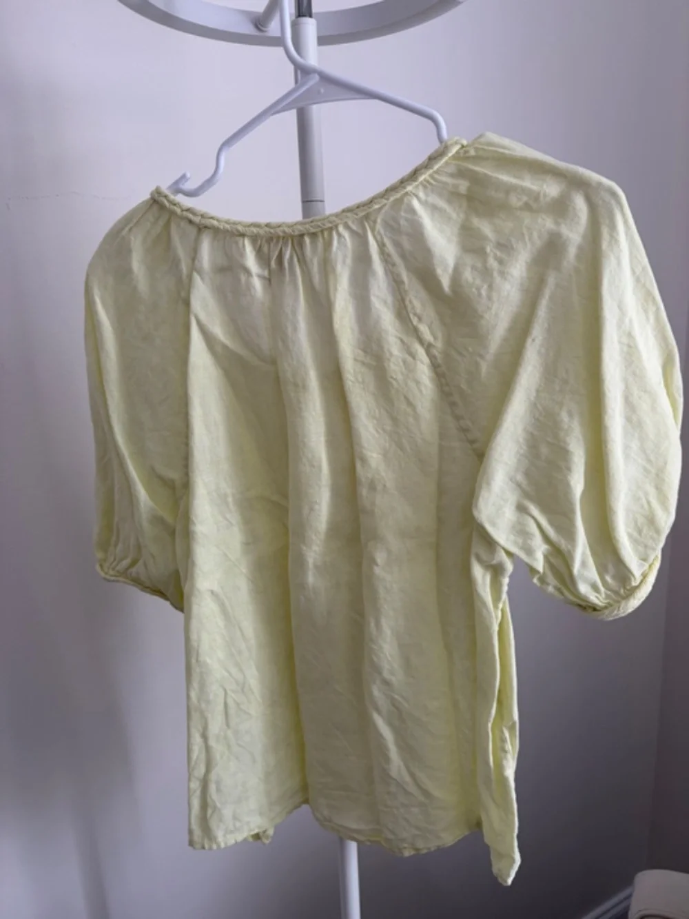 Lilly Pulitzer Calais Short Sleeve Top - Picture 2 of 2